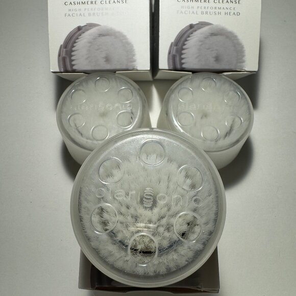 Clarisonic Luxe Cashmere Facial Cleansing Brush Head Replacement 3 PACK - Picture 2 of 3